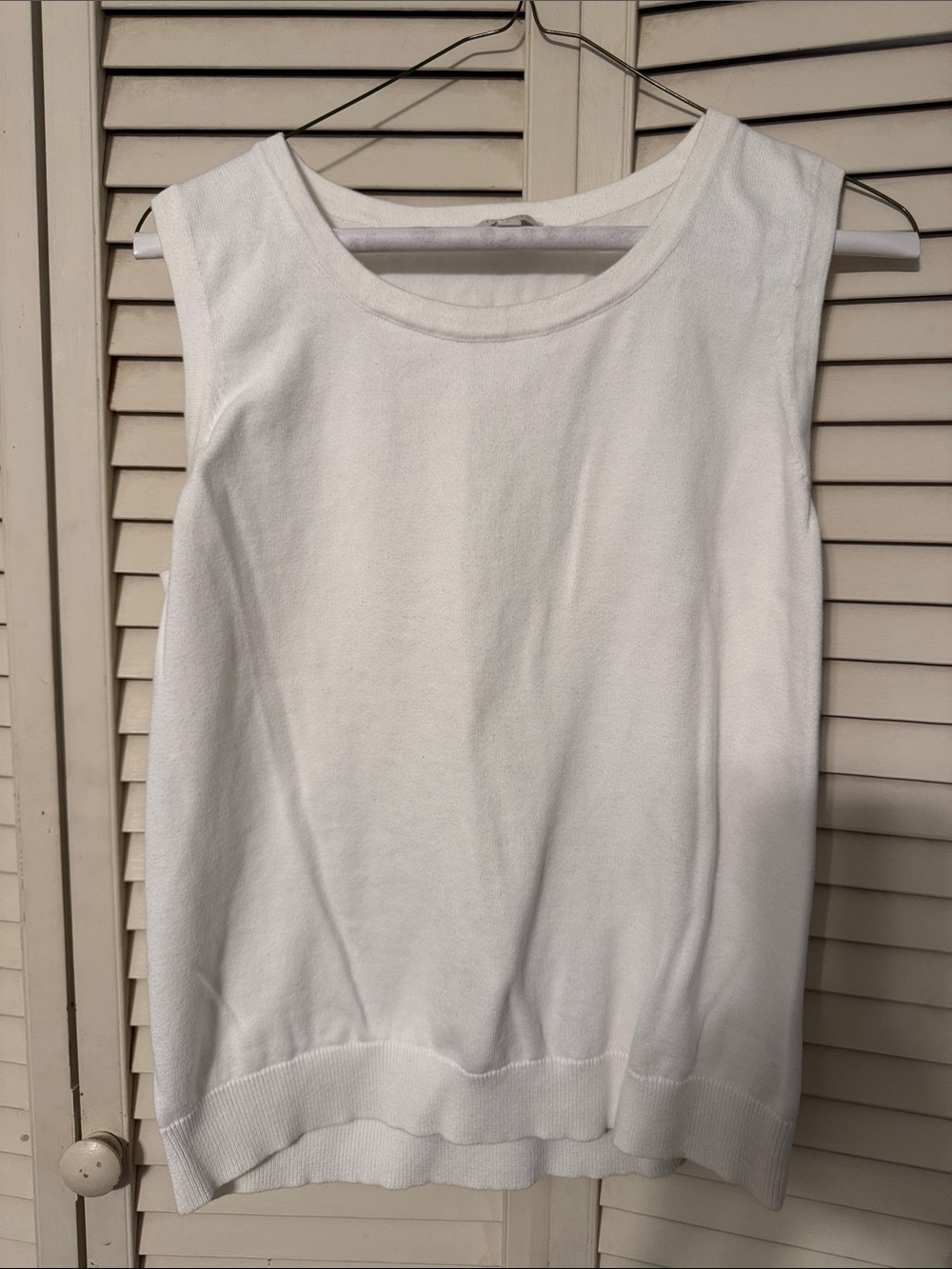 Talbots White Sleeveless Knit Tank